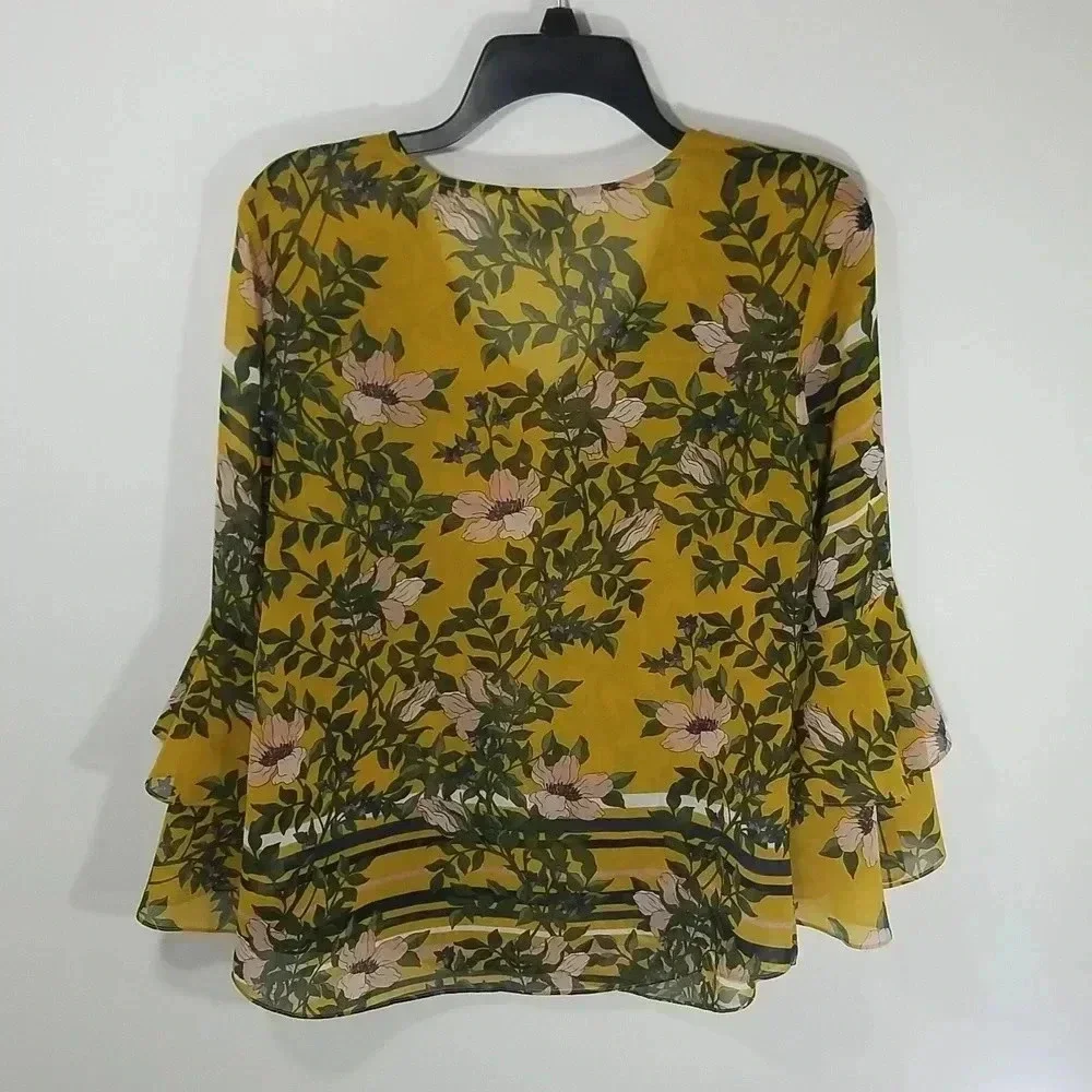 {CAbi} Women Style #5518 Spring Scene Bell Sleeves Blouse - Size Small - Picture 11 of 14